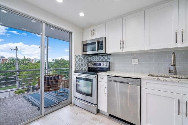 Photo - 1750 NE 115th St Unidad 307