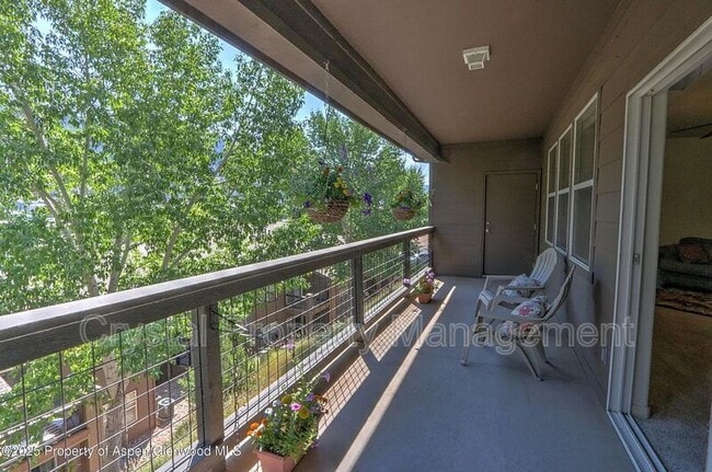 Photo - 2701 Midland Ave