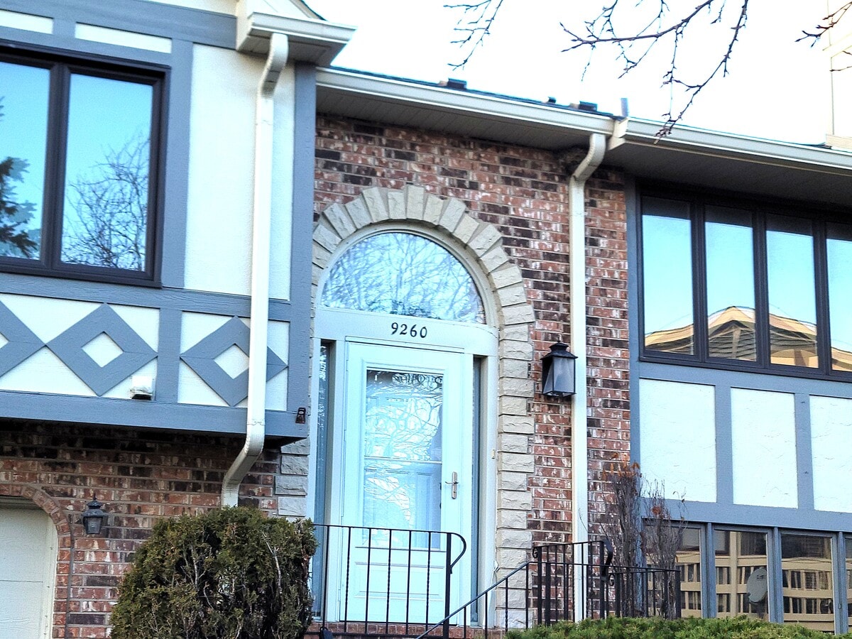 Photo - 9260 Windsor Pky