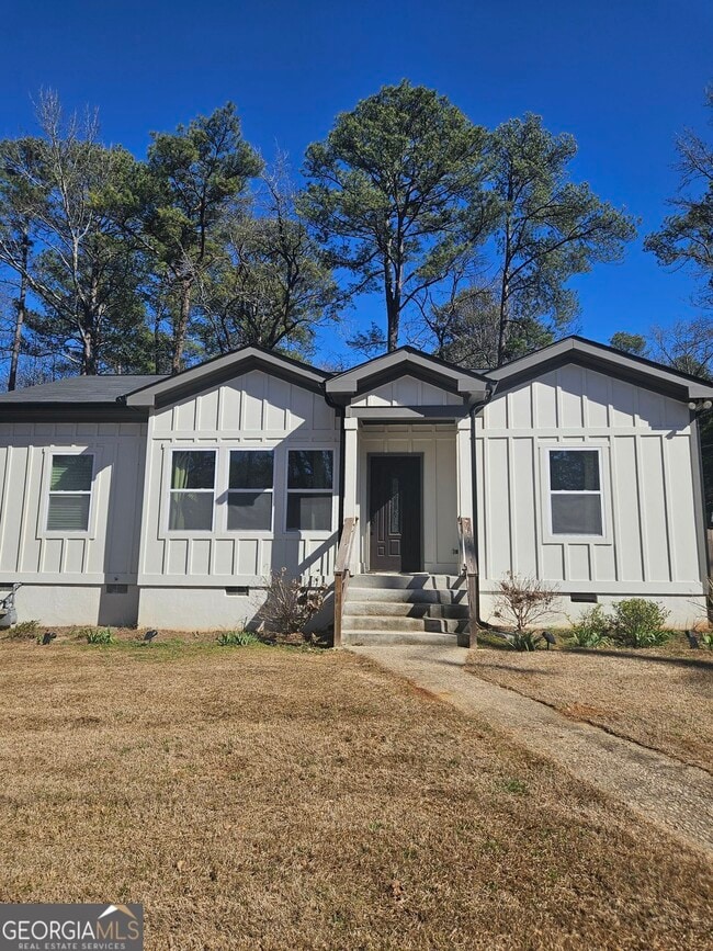 Photo - 1718 Line St