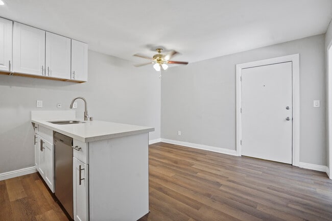 Photo - 8601 International Ave Unit 122