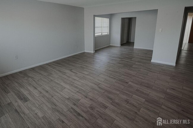 Photo - 72 Longfellow St