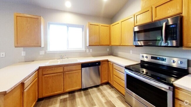 Building Photo - 922 S 34th St Unit House