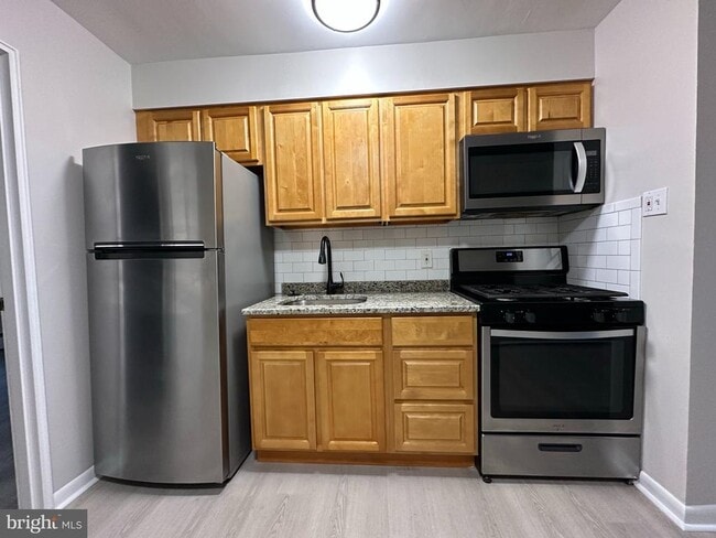 Photo - 6350 Edmund St