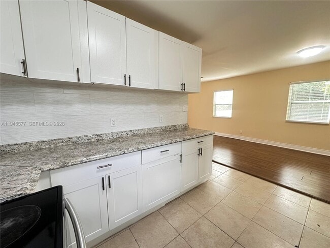 Photo - 1701 NW 14th Ct