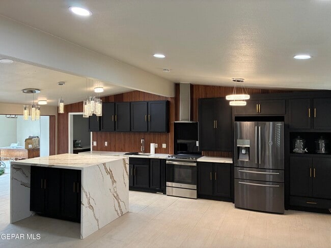 Photo - 8316 W H Burges Dr