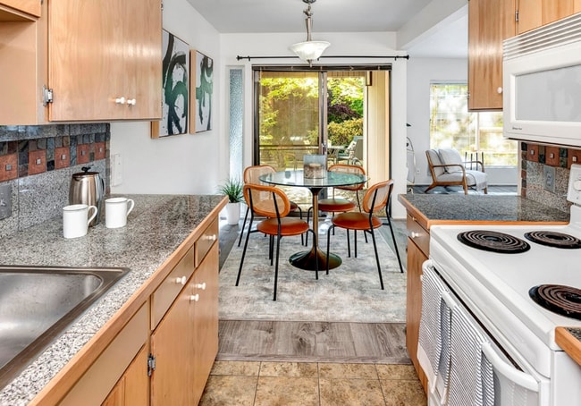 Photo - Downtown Bellevue 2 Bedroom 1.5 Bath 2 story Condo