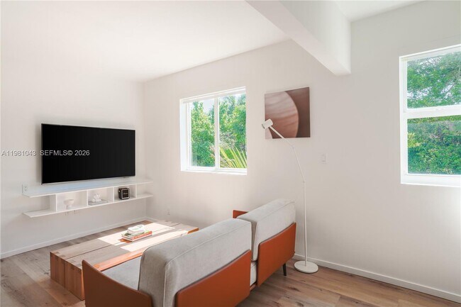 Photo - 136 NE 46th St Unit 3