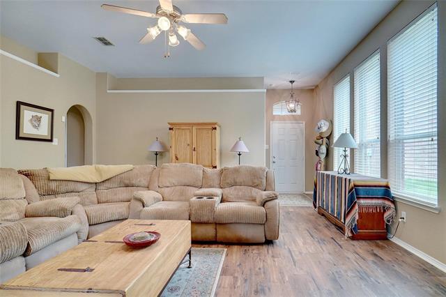 Photo - 800 Chrissy Creek Ln