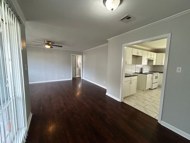 Photo - 1603 Anita St