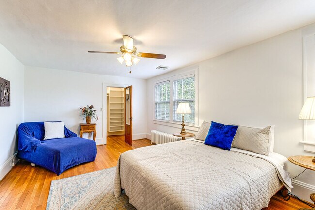 1242 Laurel St SE Unidad SI ID1638702P