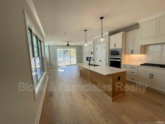 Photo - 200 E Moore St