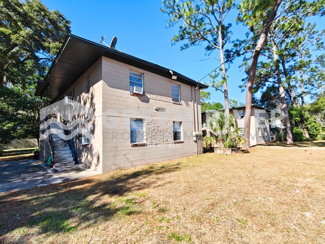 Photo - Quiet 2 Bedroom Retreat Available Now – Pets Welcome! Unidad #4