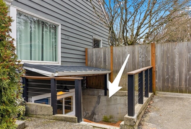 Photo - Stylish in Snohomish Unidad Lower