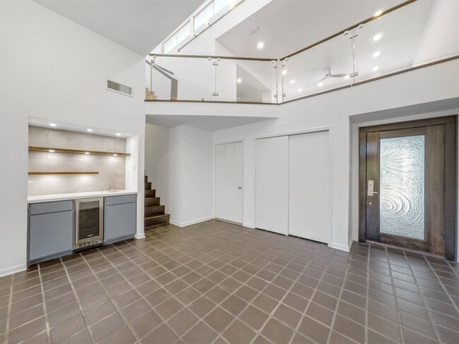 Photo - 3407 Roseland St