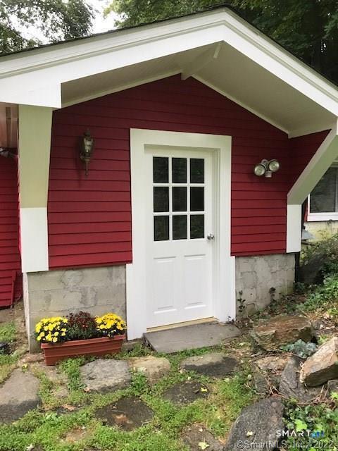 111 Redding Rd