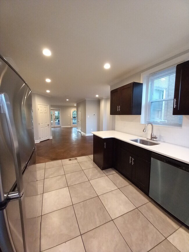 Photo - 6127 N Fairhill St