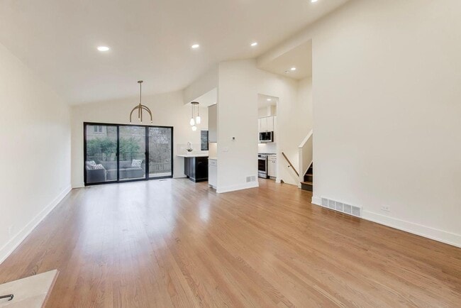 Photo - 3530 Hillside Rd