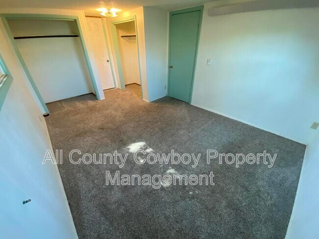 Photo - 1217 E Bradley St