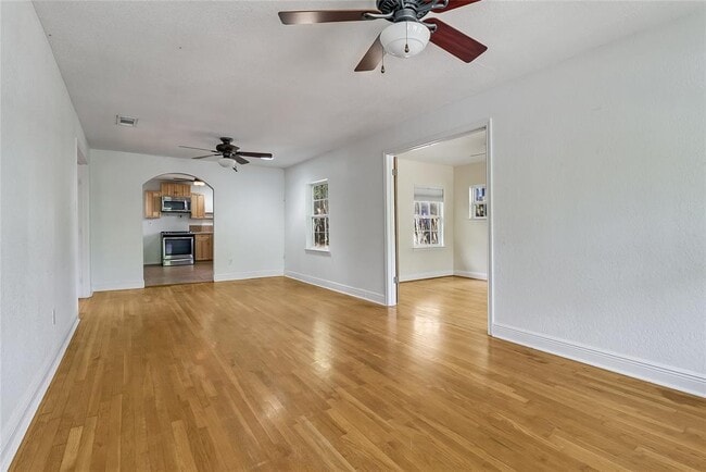 Photo - 1706 Maple Ave