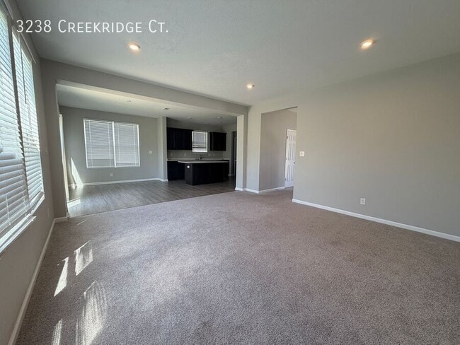 Photo - 3238 Creekridge Ct