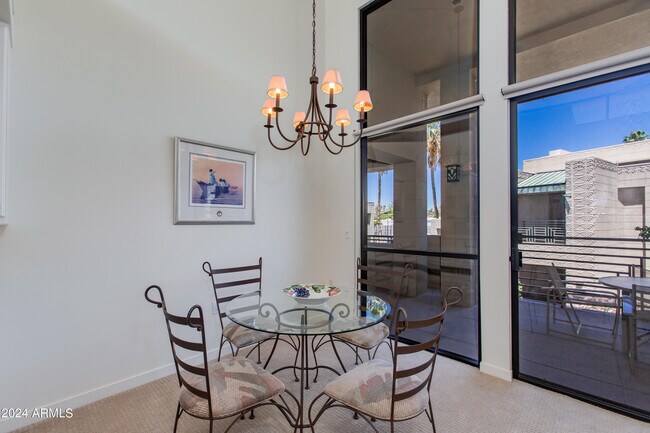 2802 E Camino Acequia Dr