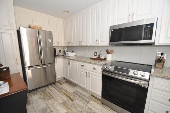 Photo - 5397 Davini St