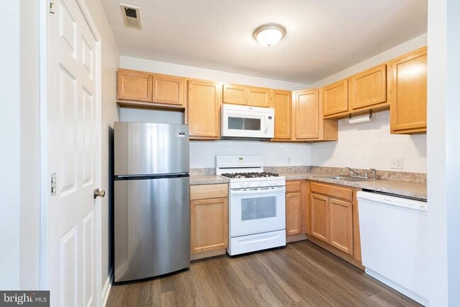 Photo - 142 Alview Terrace