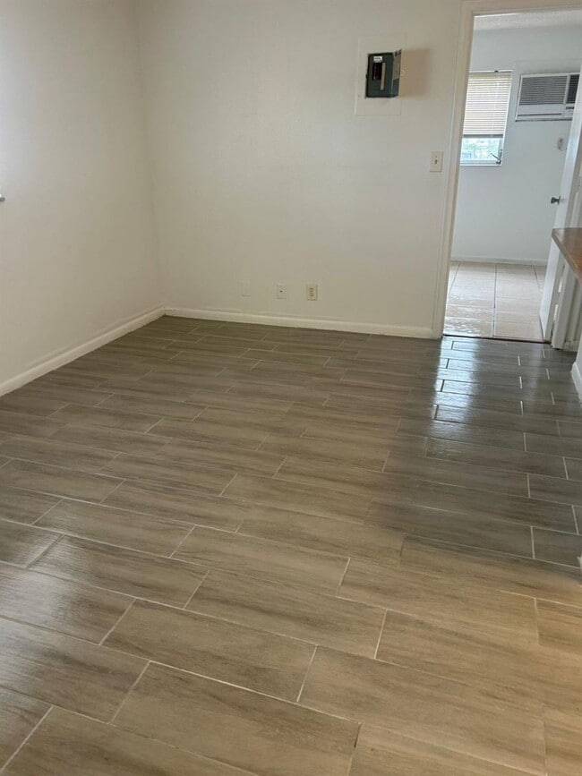 Photo - 5174 NE 6th Ave Unidad 508