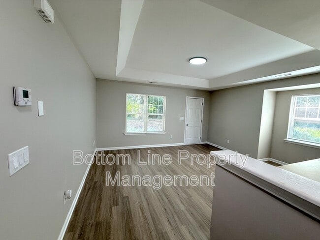 Photo - 3715 Bullard St