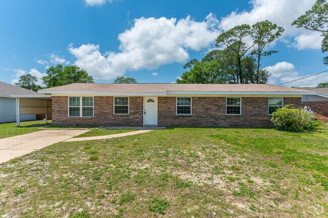 Building Photo - 1416 Palm Blvd S Rental