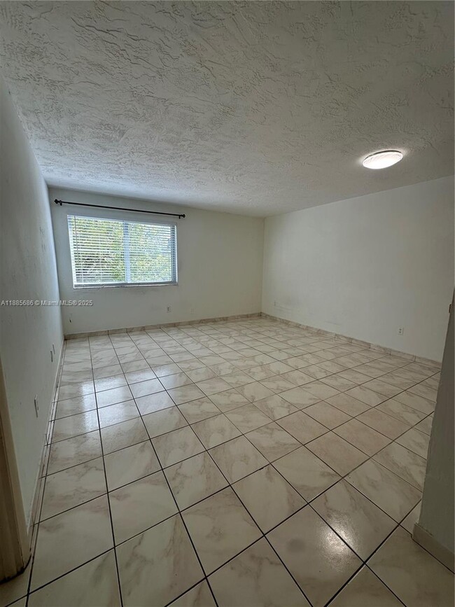 Photo - 5505 NW 7th St Unidad W219
