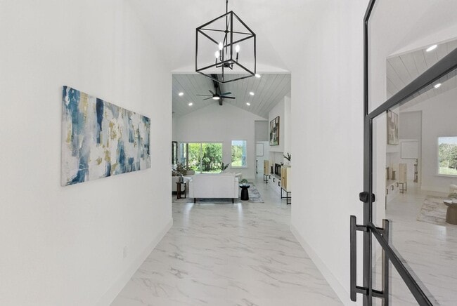 Photo - 418 Bedford Dr