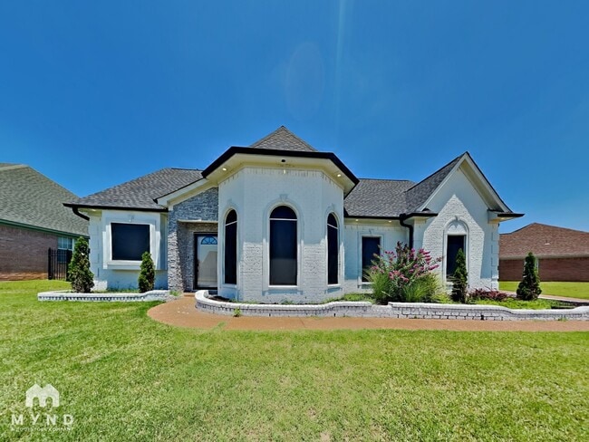 Photo - 5373 Solitaire Way House