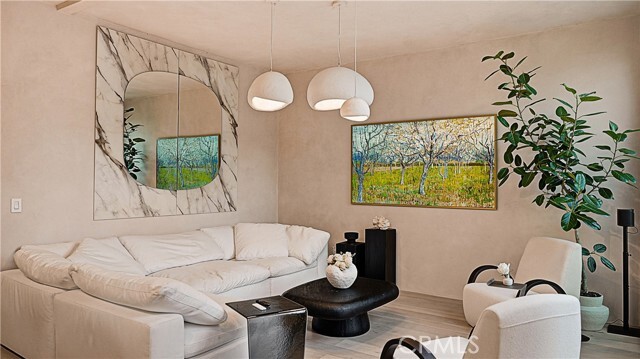 Photo - 8840 Ashcroft Ave