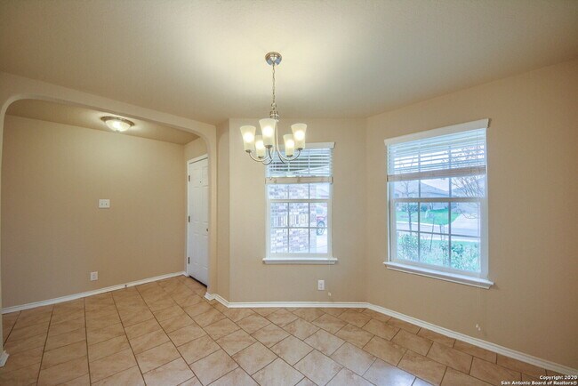 Photo - SPACIOUS 4-BEDROOM OFFERING 50% OFF FIRST ...