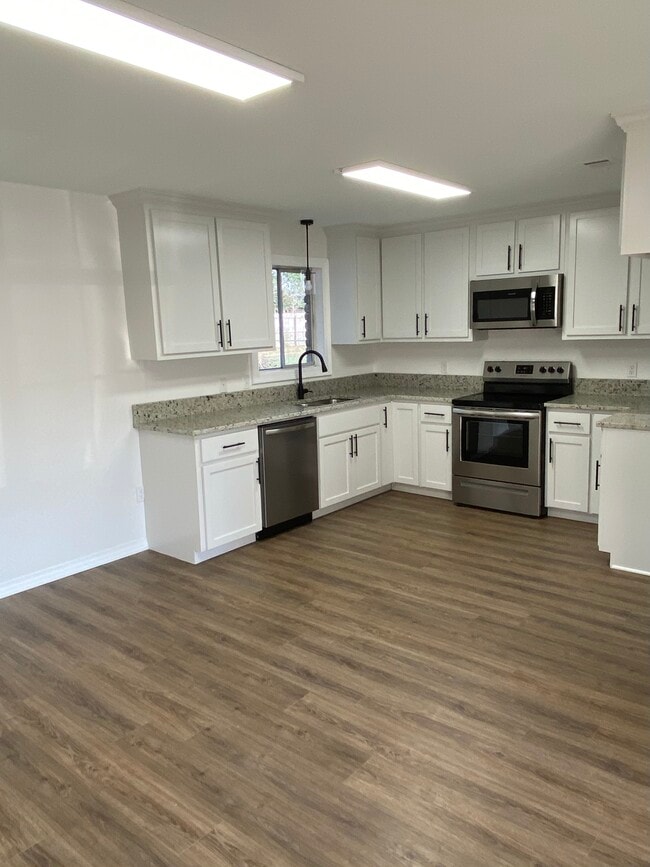 Photo - 108 Florence Dr