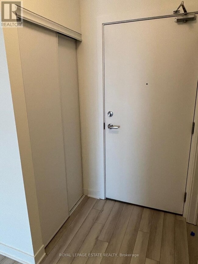 Photo - 51 Clarington Blvd Unité 404