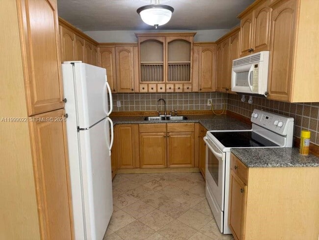 Photo - 6833 SW 20th Ct