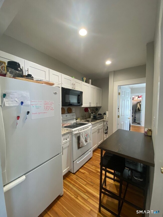 Photo - 221 Park Rd Unit 2W