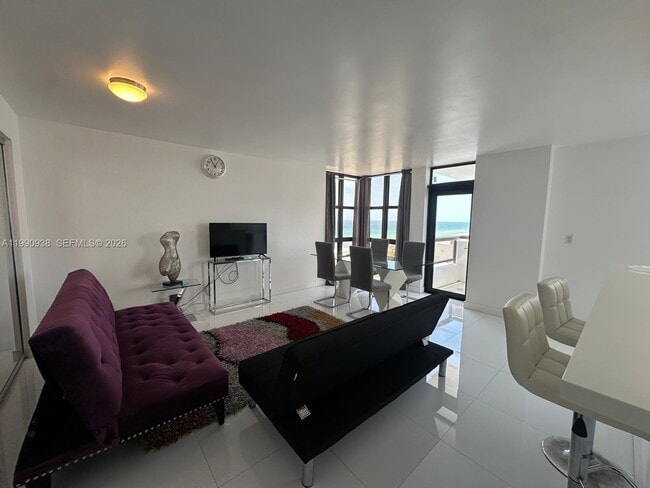 Photo - 2555 Collins Ave Unit 1114