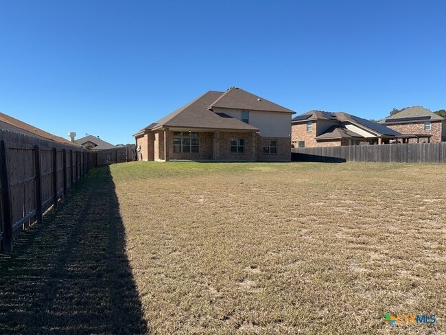 Building Photo - 1021 Republic Cir