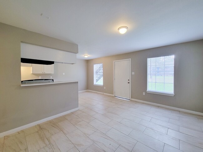 Photo - 3206 Lobit Dr