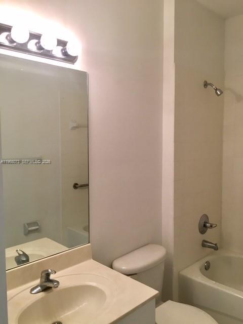 Photo - 3323 NE 11th Dr