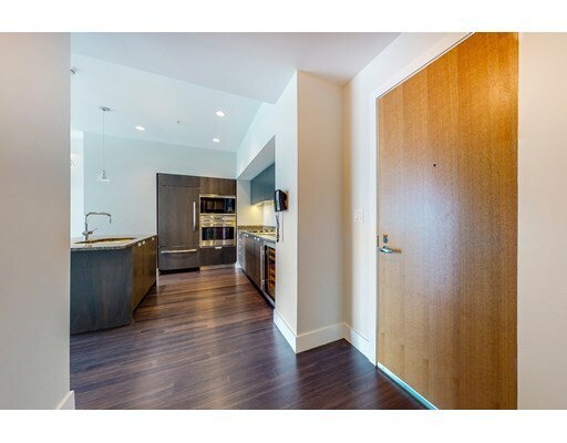 Photo - 110 Stuart St Unidad 18C