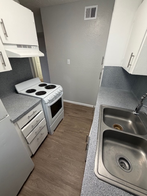 Photo - 5220 Weber Rd Unidad A-203