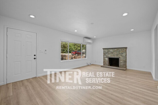 Photo - 7878 Orange Ave