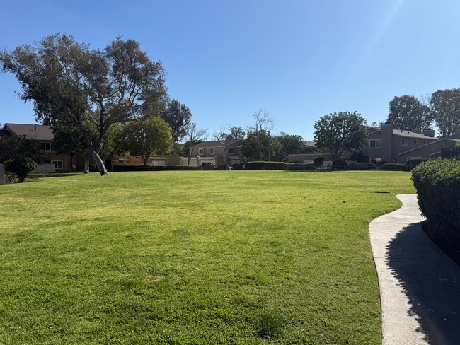 Photo - 13551 Comuna Dr Unidad 13551