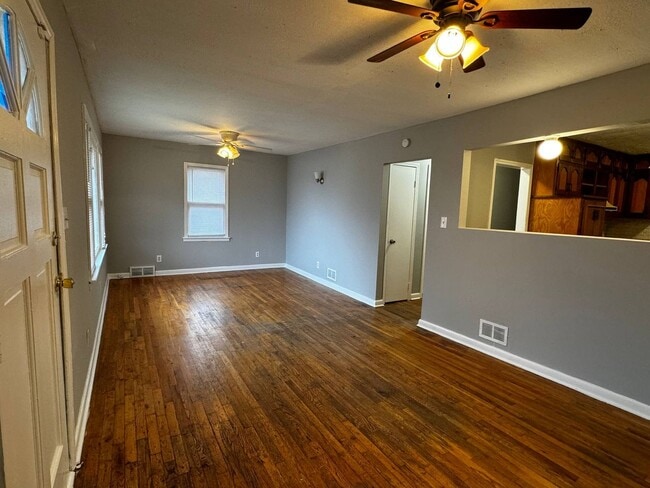 Photo - 11515 Hackett St