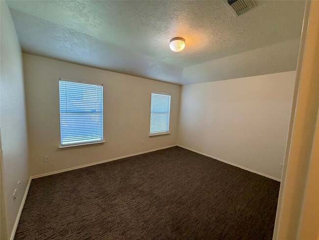 Photo - 8943 Farm Ridge Ln